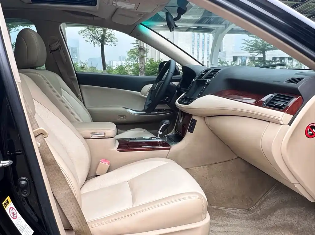 Toyota Crown 2013 — фото 12