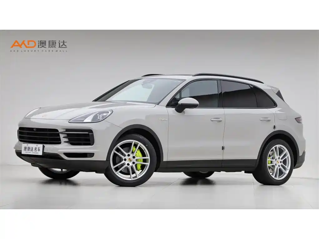 Porsche Cayenne Hybrid 2021