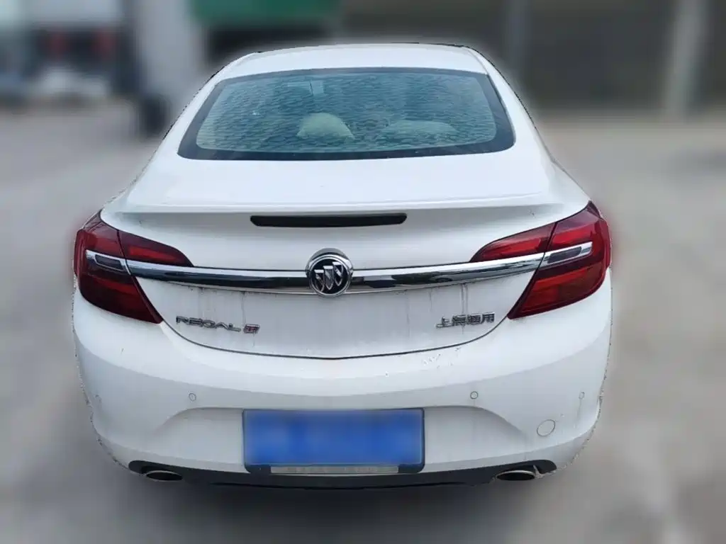 Buick Regal 2015 — фото 10