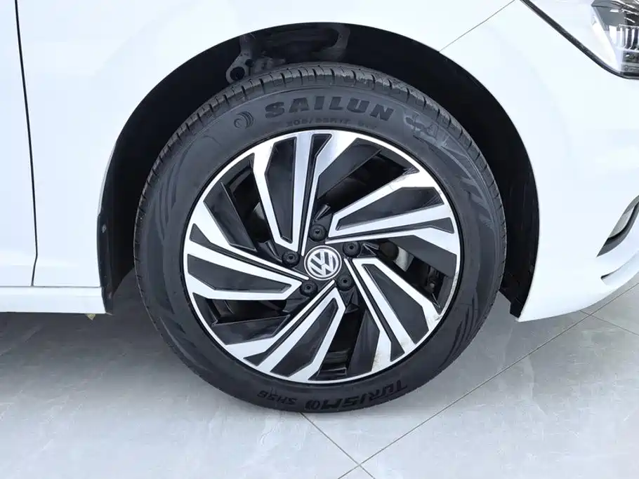 Volkswagen Sagitar 2022
