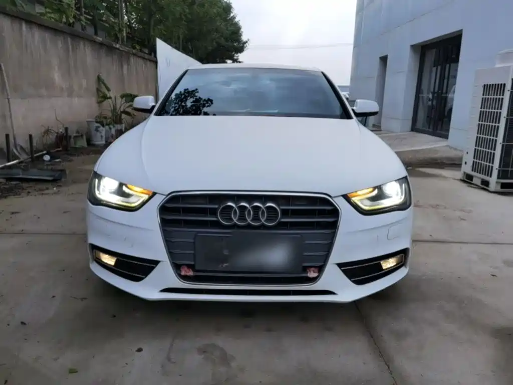 Audi A4L 2015