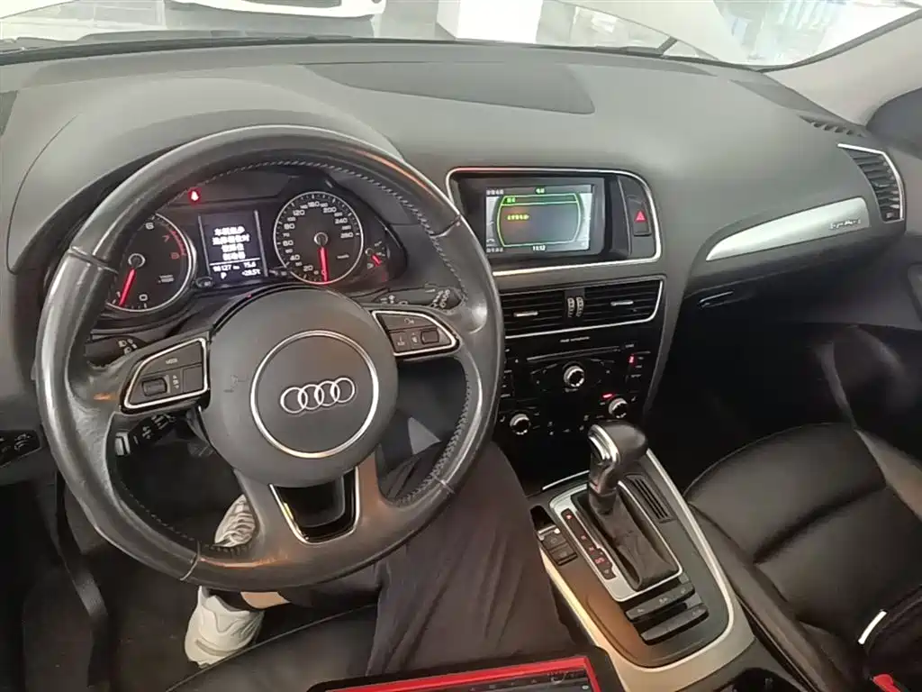 Audi Q5 2015 — фото 10