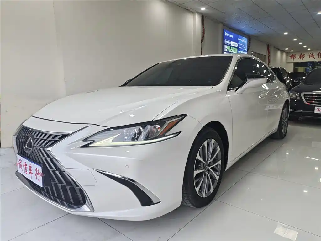 Lexus ES 2021 — фото 2