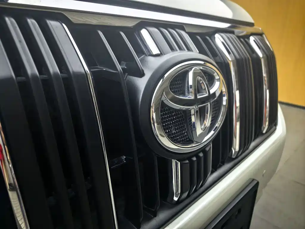 Toyota Prado 2020 — фото 19