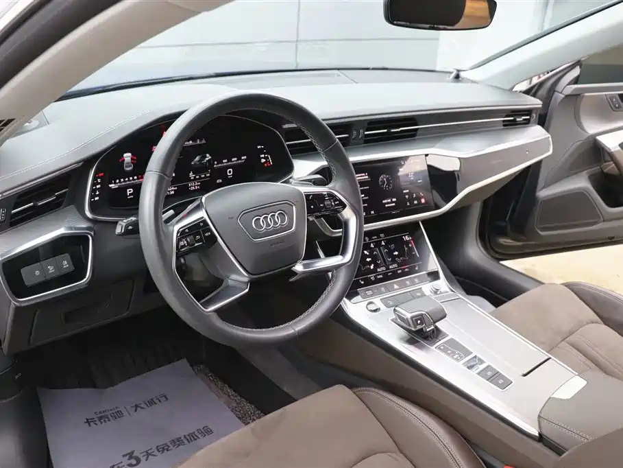 Audi A7L 2023 — фото 13