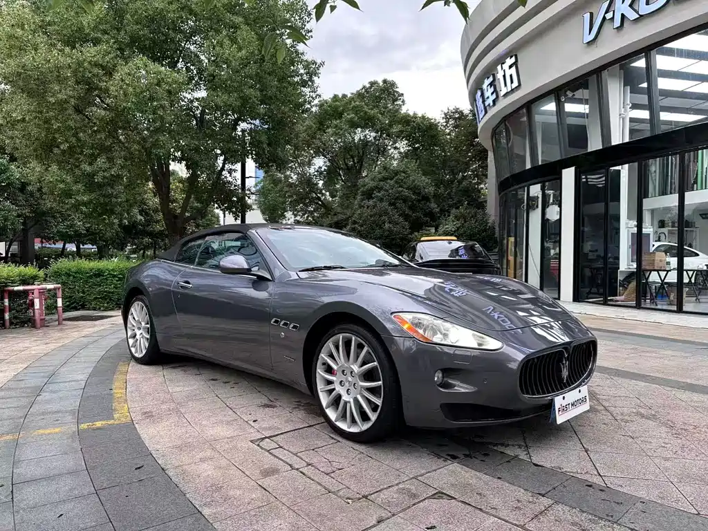 Maserati GranCabrio 2011