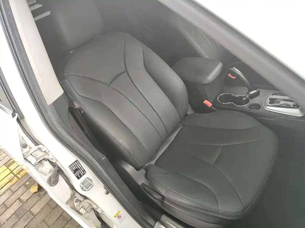 GAC Trumpchi GS5 2014 — фото 25