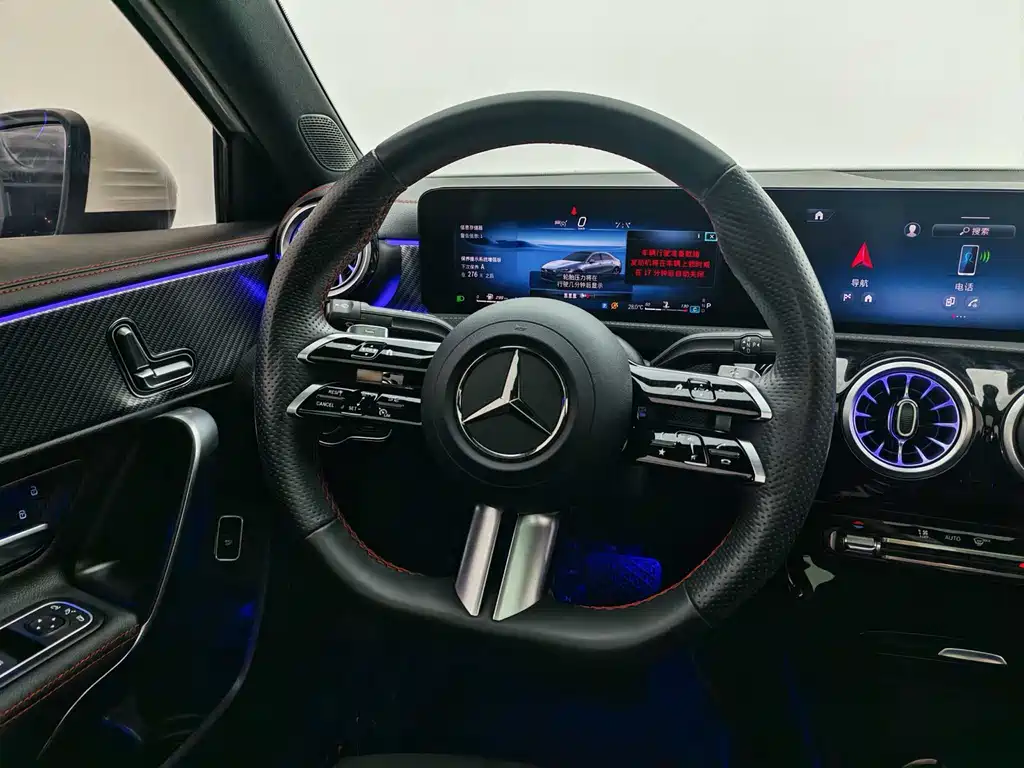 Mercedes-Benz A-Class 2023 — фото 12
