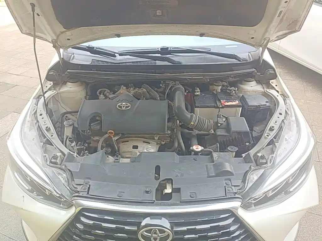 Toyota Yaris L 2022 — фото 20