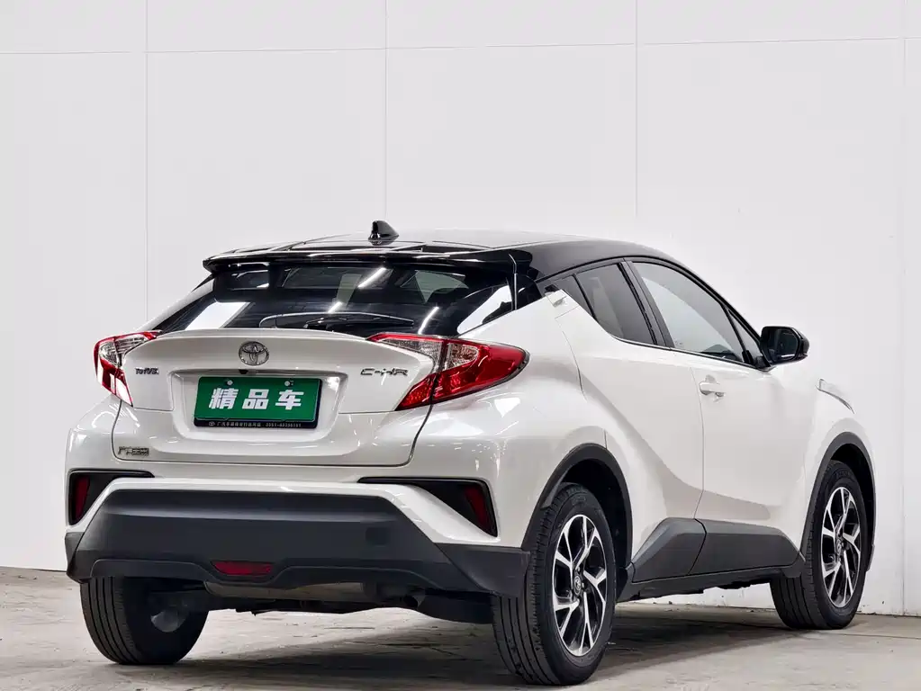Toyota C-HR 2019 — фото 4