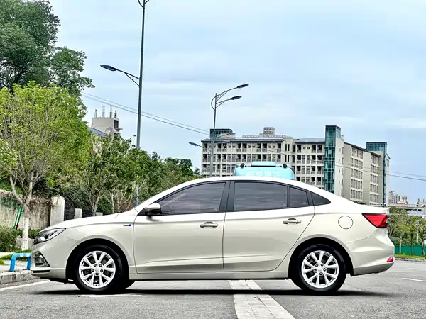 Roewe i5 2020
