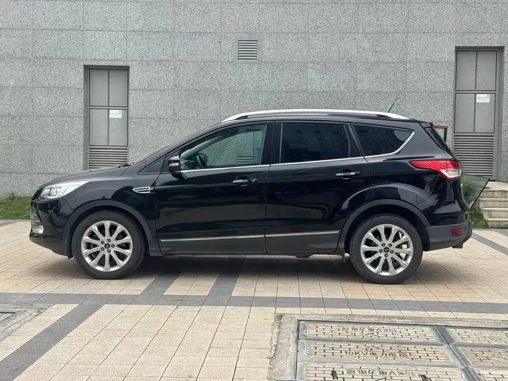 Ford Kuga 2015 — фото 3