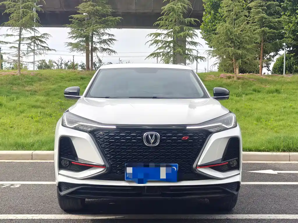 Changan CS75 PLUS 2021 — фото 2