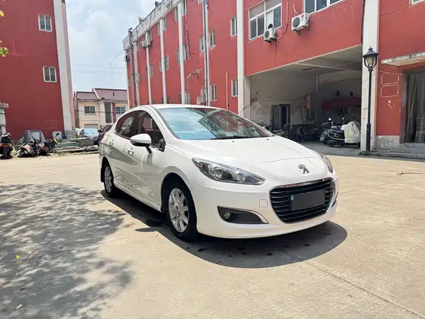 Peugeot 308 2013