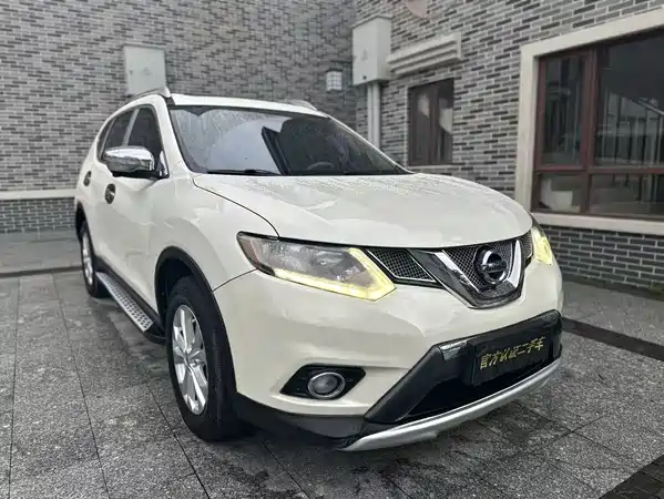 Nissan X-Trail 2015