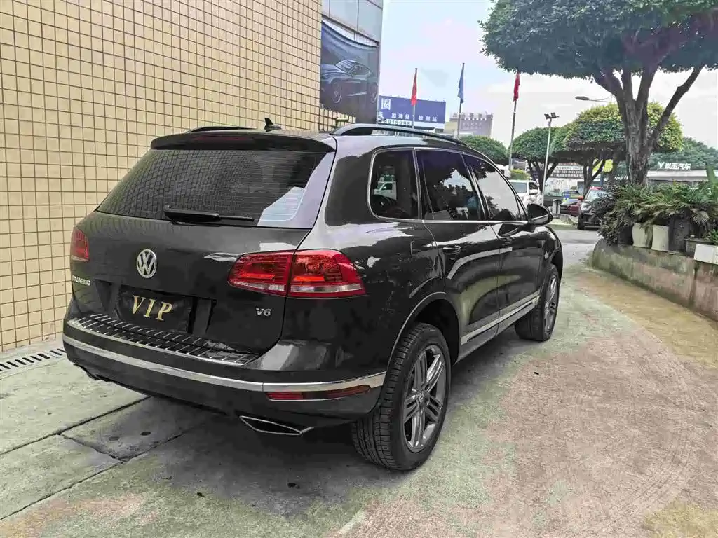 Volkswagen Touareg 2018 — фото 7