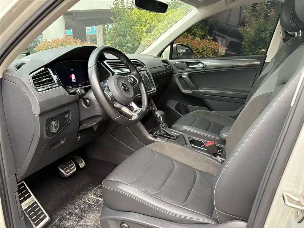 Volkswagen Tiguan L 2021 — фото 4