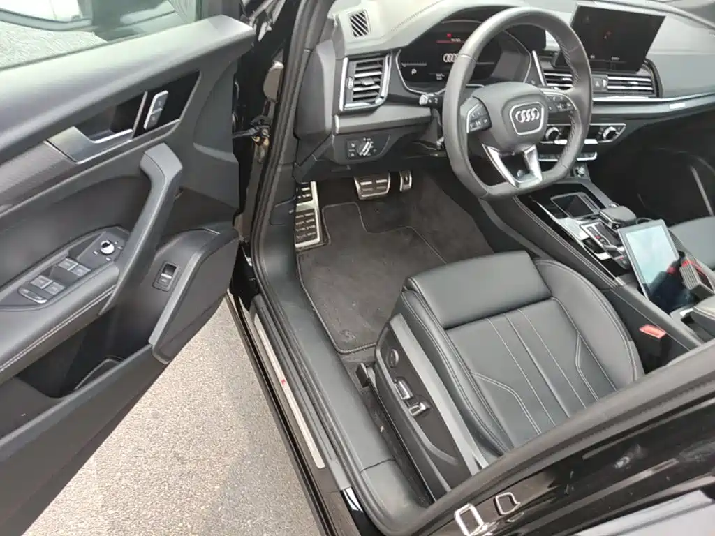Audi Q5L 2024 — фото 16