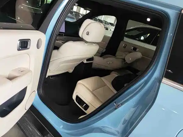 Li Auto L7 2025