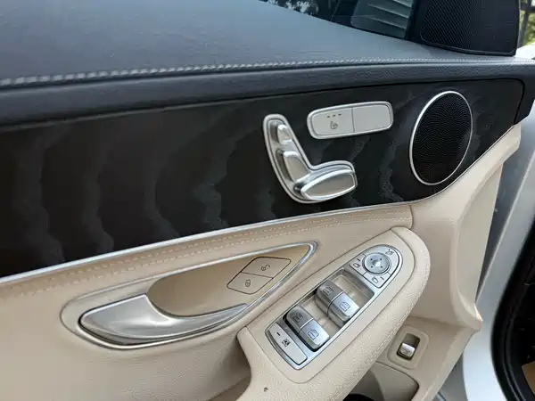 Mercedes-Benz C-Class 2018