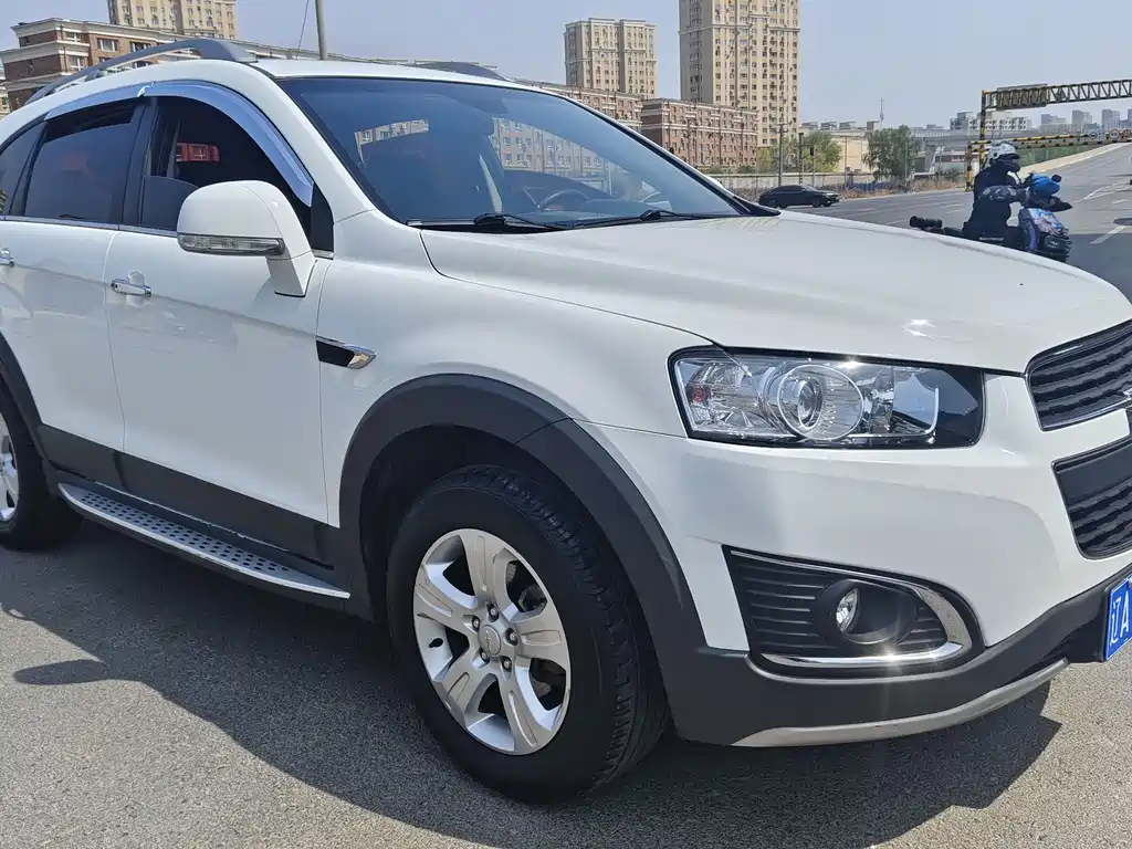 Chevrolet Captiva 2017 — фото 3