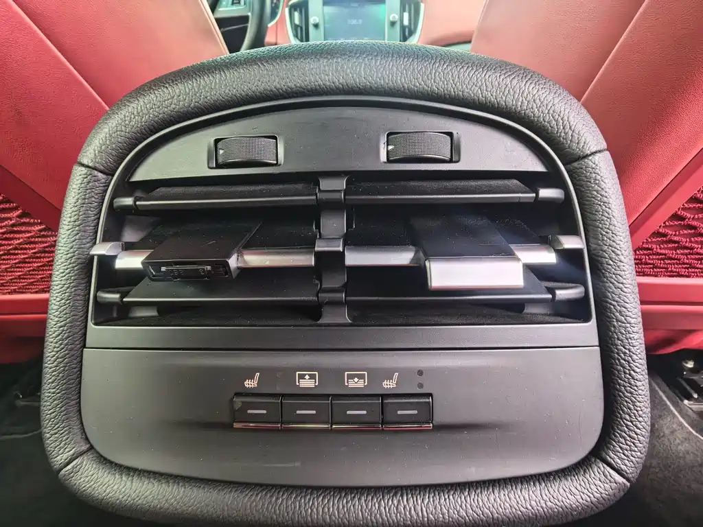 Maserati Ghibli 2016 — фото 11