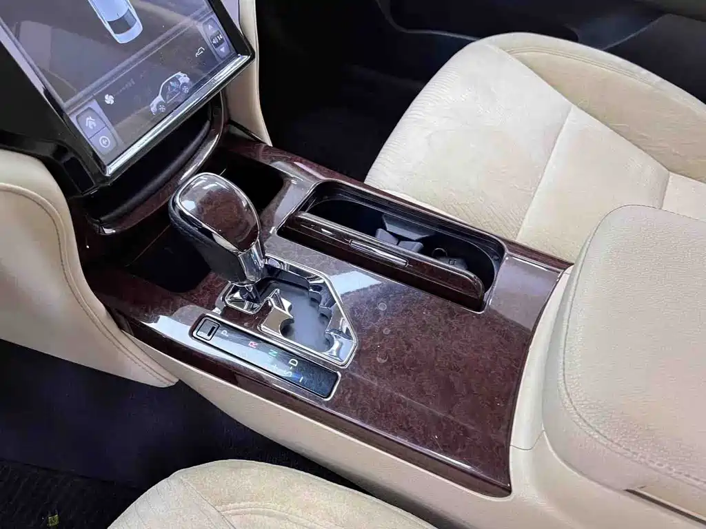 Toyota Crown 2019 — фото 20