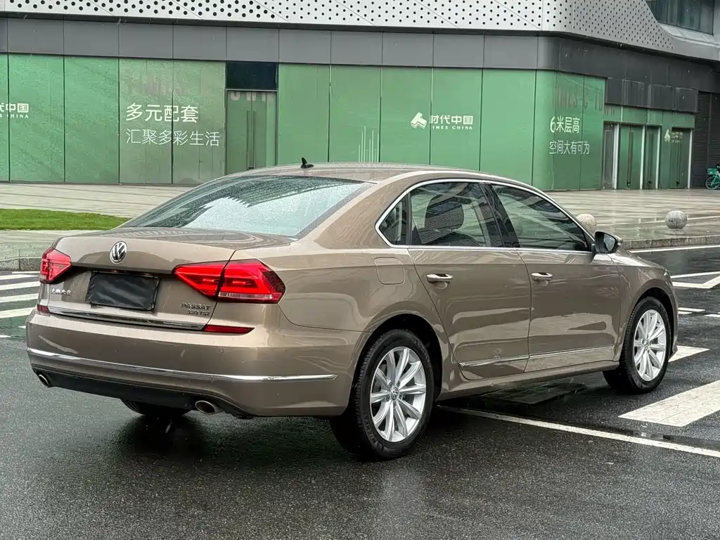 Volkswagen Passat 2016 — фото 6