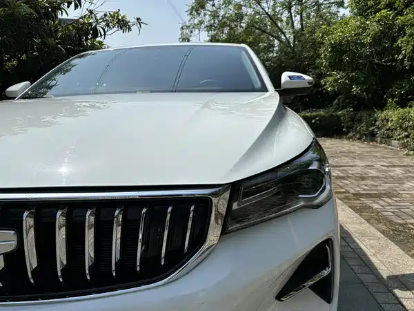 Geely Emgrand 2025