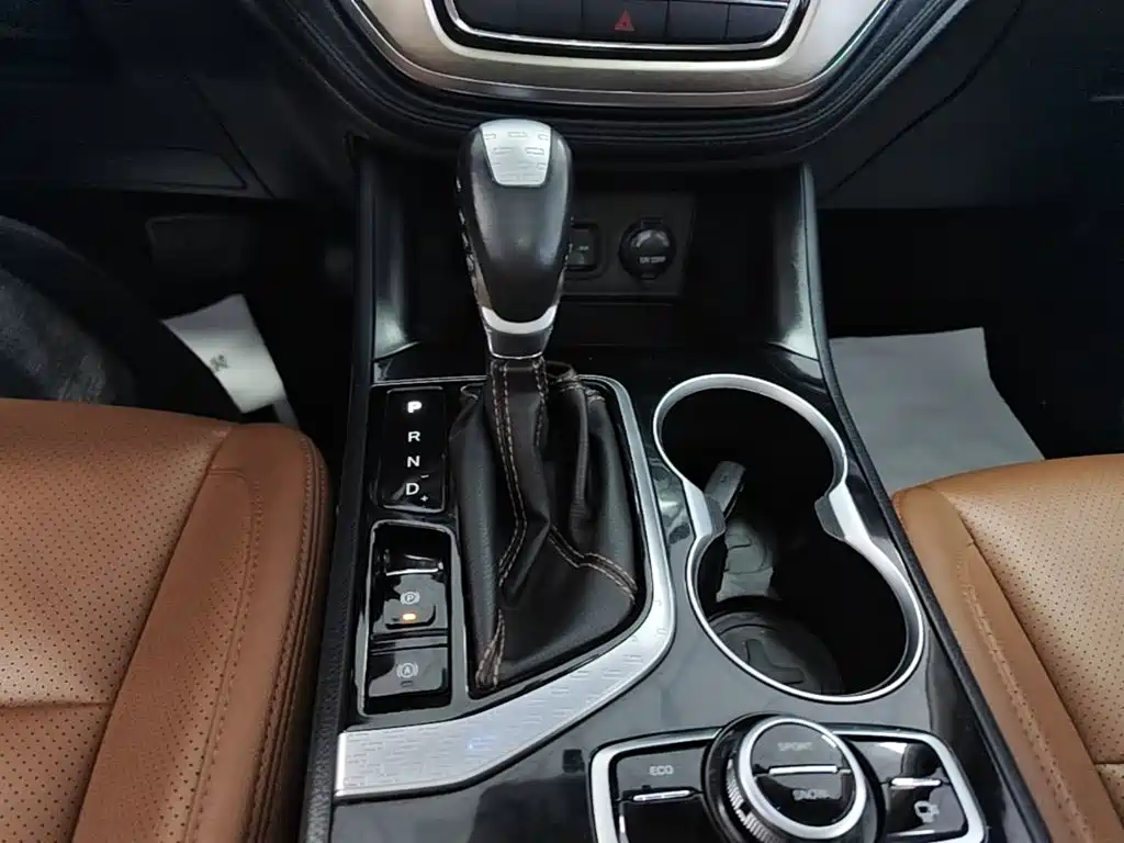 Changan CS95 2018 — фото 14