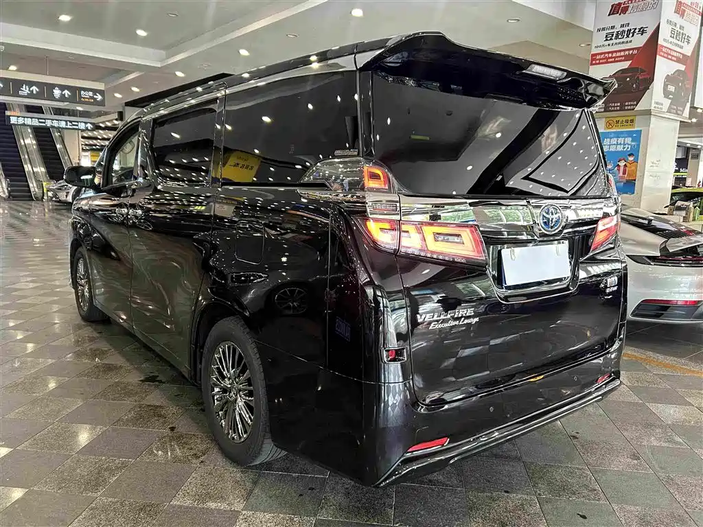 Toyota Vellfire 2019 — фото 10