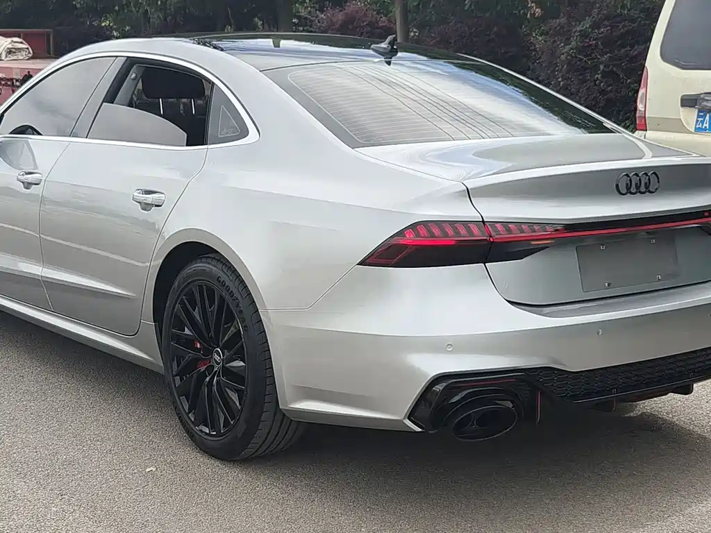 Audi A7L 2023 — фото 8