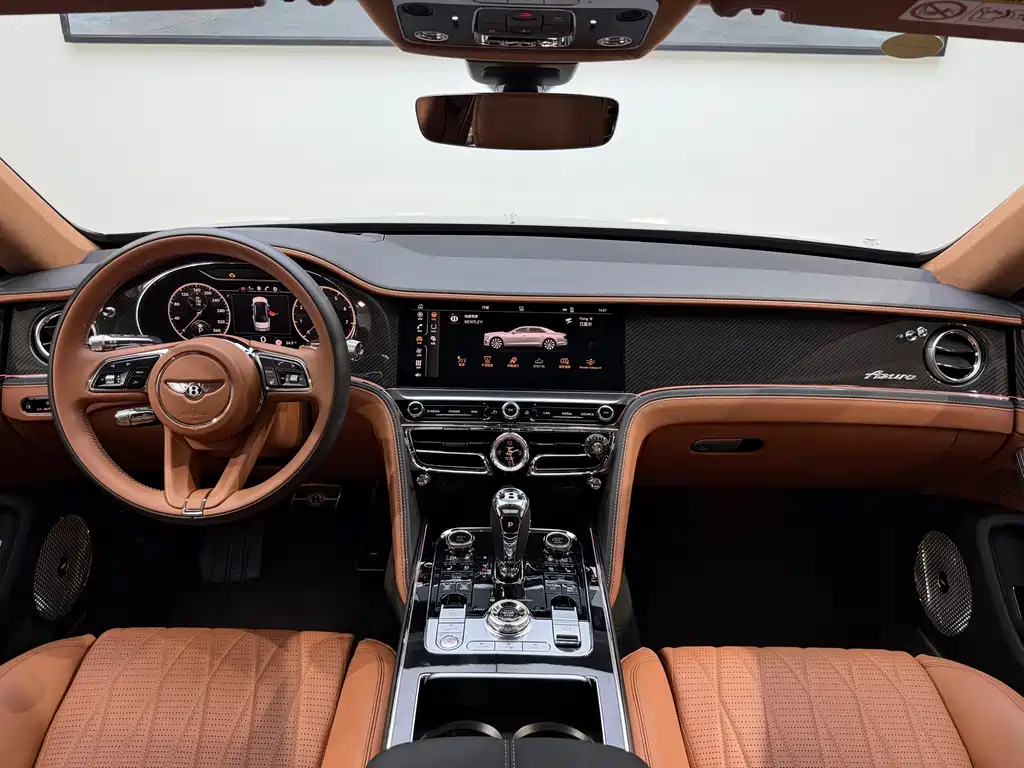 Bentley Flying Spur 2024 — фото 6