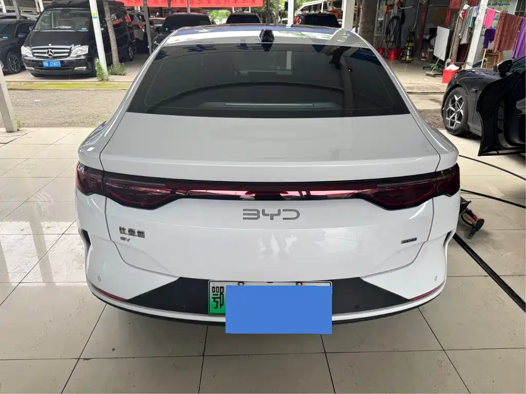 BYD Qin L 2025 — фото 8