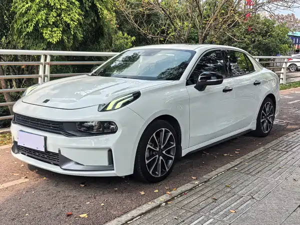 Lynk & Co 03 2020