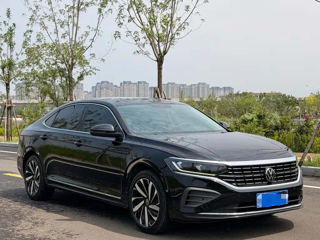 Volkswagen Passat 2024