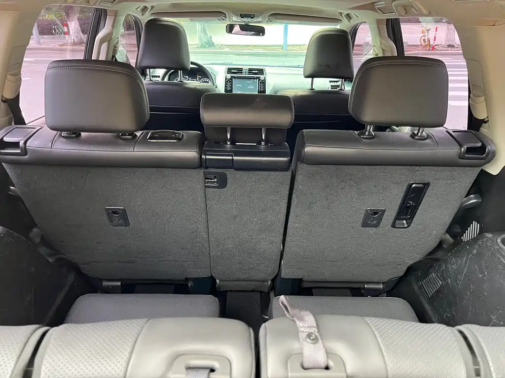 Toyota Prado 2019 — фото 18