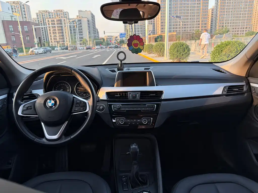 BMW X1 2016 — фото 13