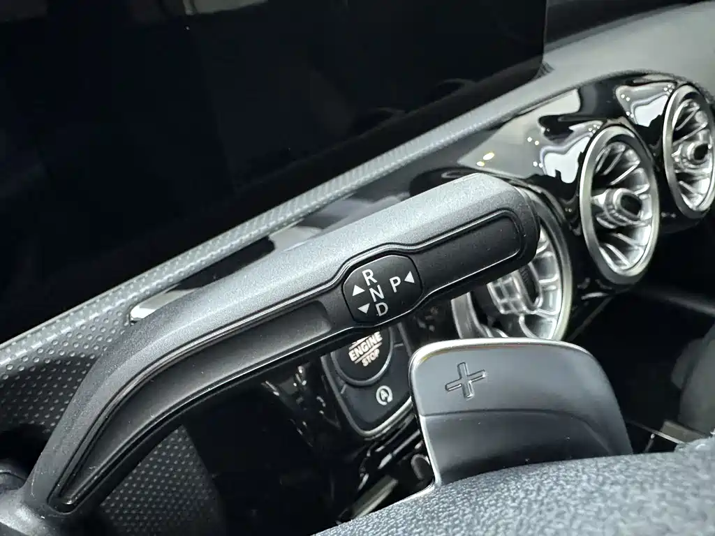 Mercedes-Benz A-Class 2020 — фото 17