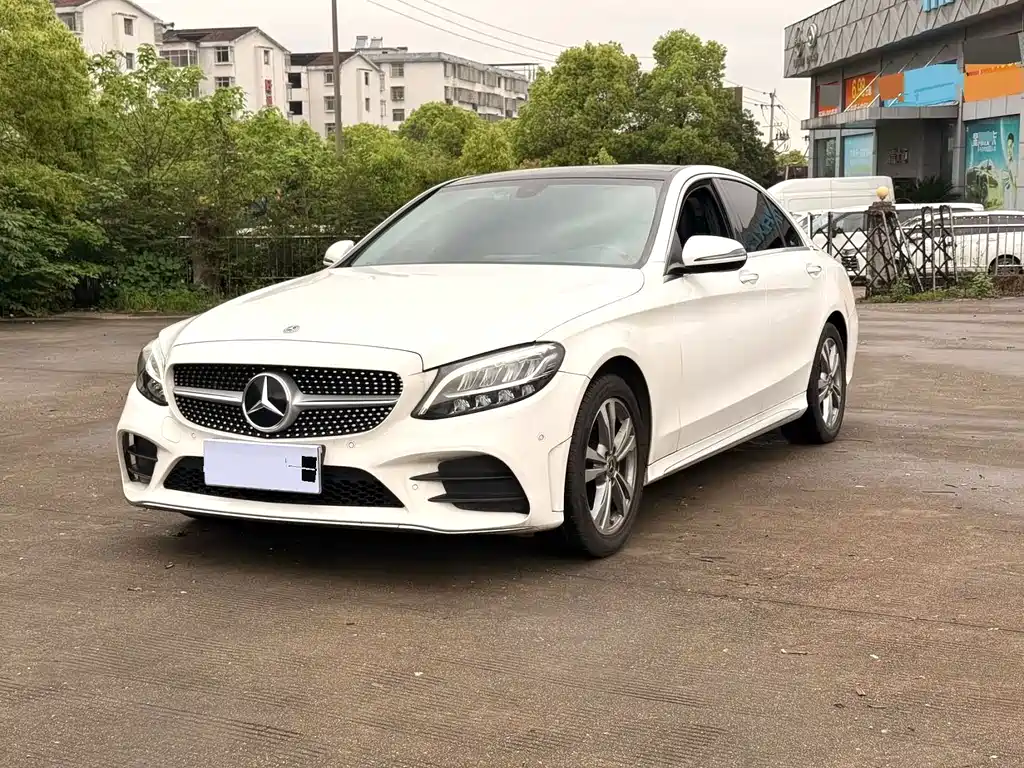 Mercedes-Benz C-Class 2020