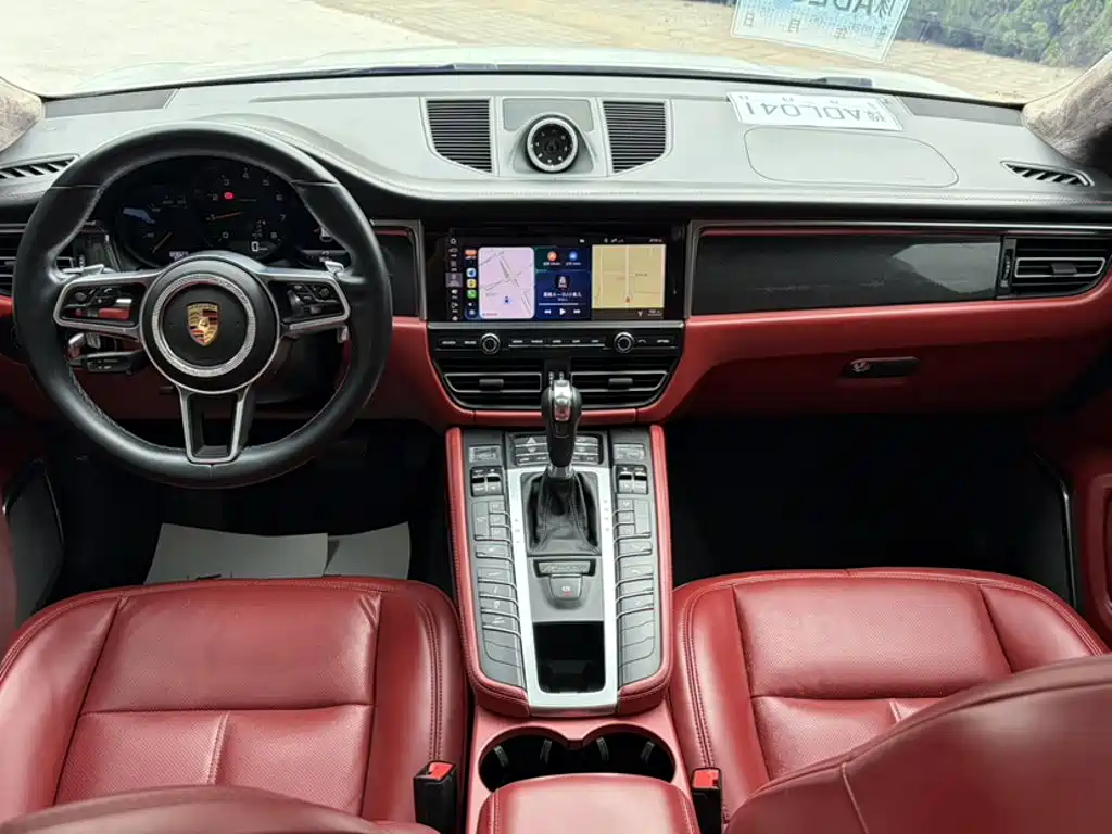 Porsche Macan 2021 — фото 13