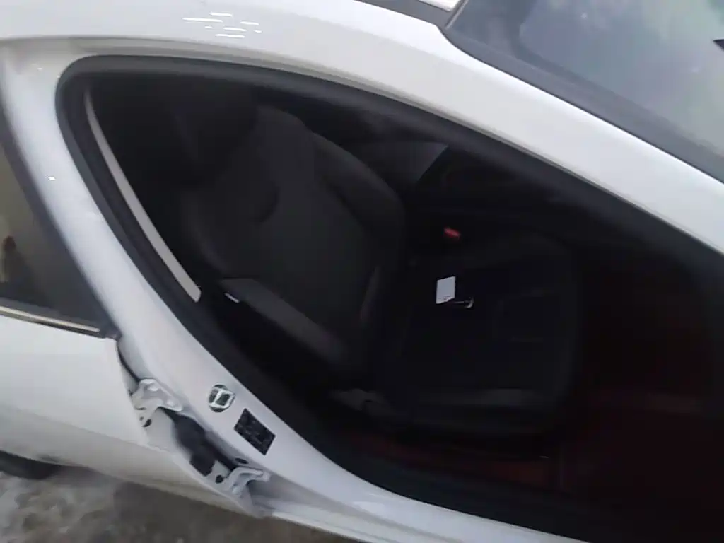 Hyundai Elantra 2023 — фото 25