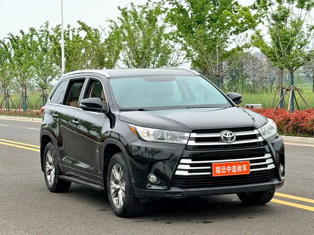 Toyota Highlander 2018 — фото 3