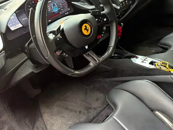 Ferrari SF90 2020