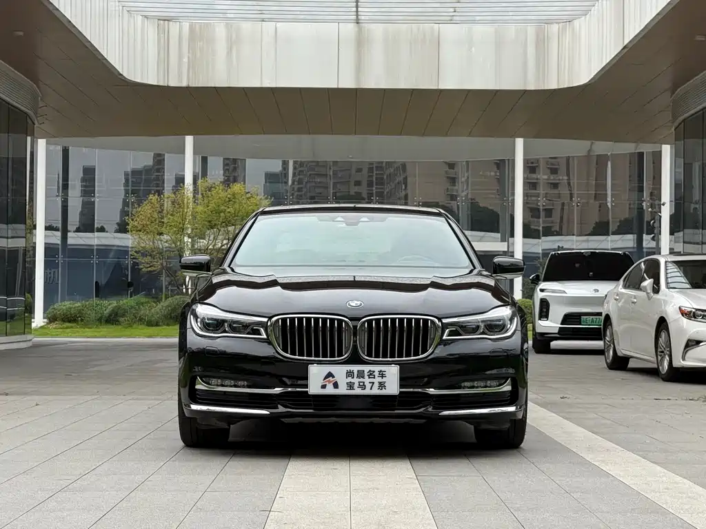 BMW 7 Series 2016 — фото 2