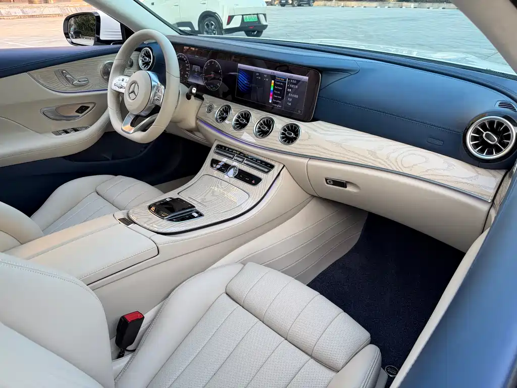 Mercedes-Benz E-Class 2021 — фото 12