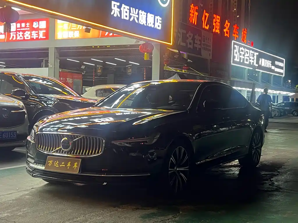 Volvo S90 2022