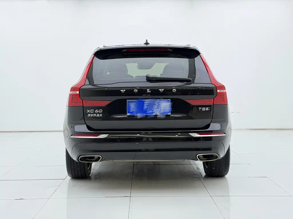 Volvo XC60 2019 — фото 16