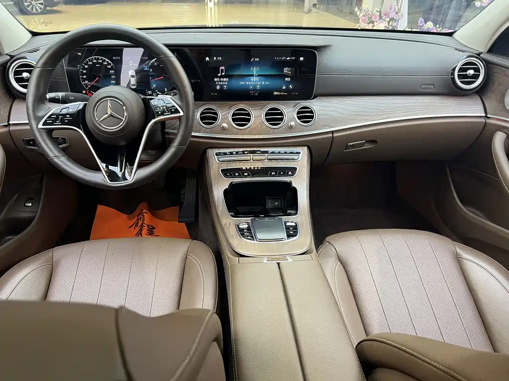 Mercedes-Benz E-Class 2022 — фото 22