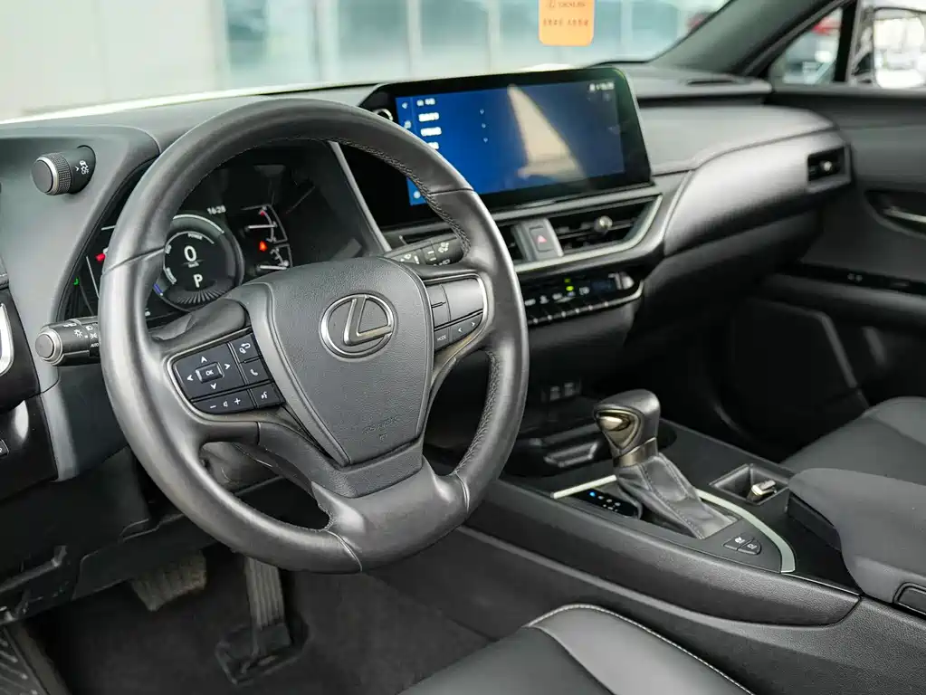 Lexus UX 2023 — фото 9